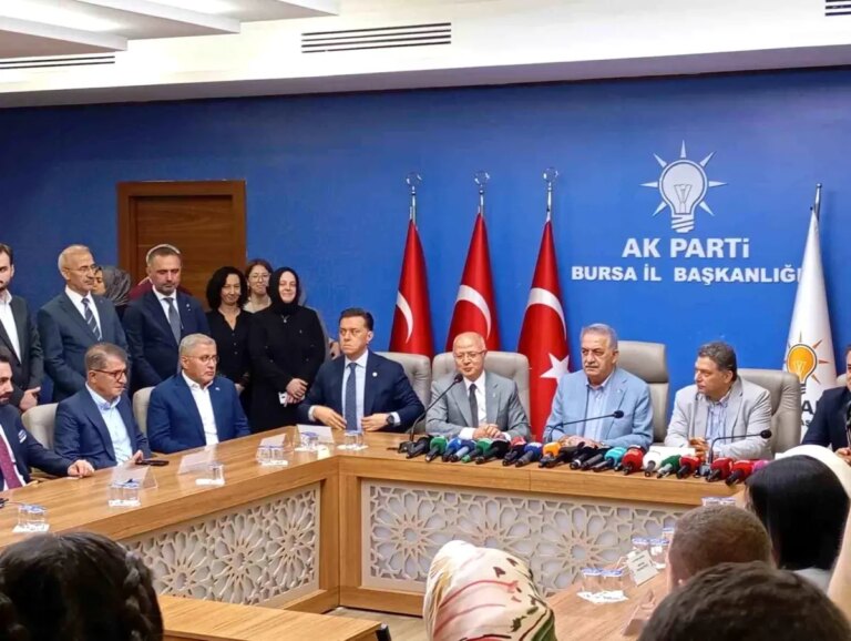 ak-parti-genel-baskan-yardimcisi-hayati-yazici-aciklamasi-3BfIwQNZ.jpg