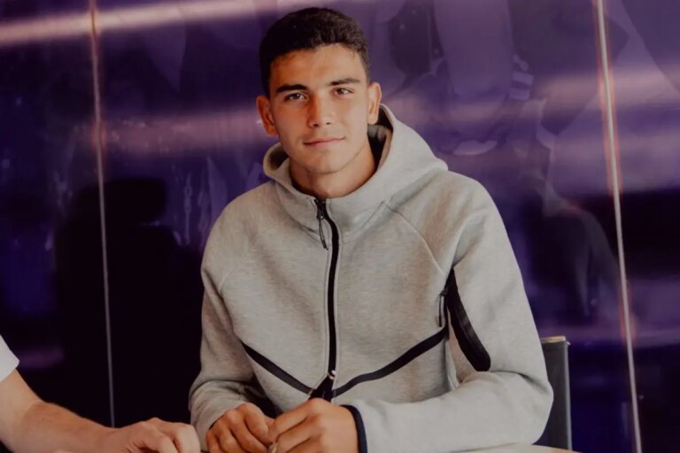 aston-villaya-transfer-olan-yasin-ozcan-anderlechte-kiralandi-V4YQ9nVi.jpg