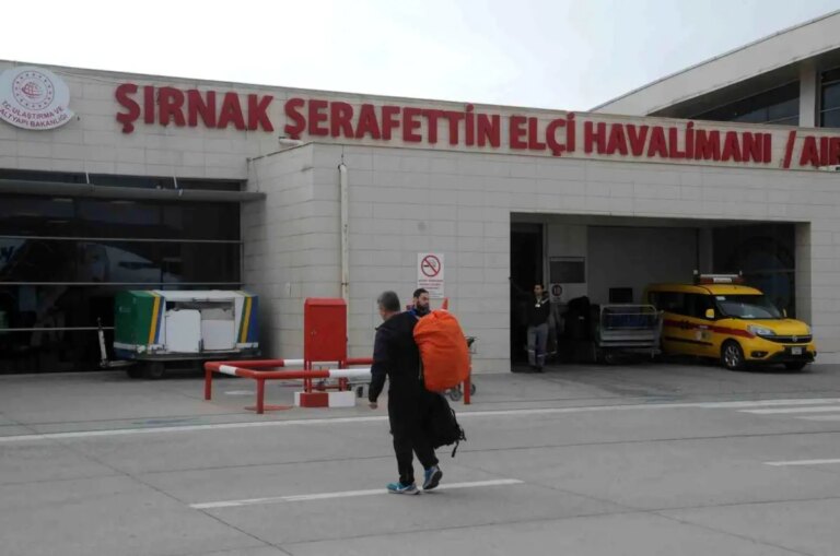 cizre-havalimani-temmuzda-39-bin-yolcu-agirladi-4zAUOe5m.jpg