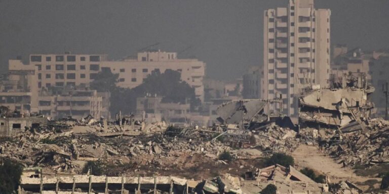 gazzede-israil-saldirilarinda-can-kaybi-62-bin-819a-yukseldi-ObZLYekJ.jpg