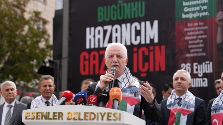 giyimkent-esnafindan-destek-mesaisi-tum-gelir-gazzeye-bagislanacak-IScZeTwv.jpg