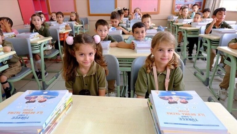 ilk-kez-dijital-icerik-platformu-hazirlandi-okula-uyum-haftasi-basliyor-ssrqPmhN.jpg