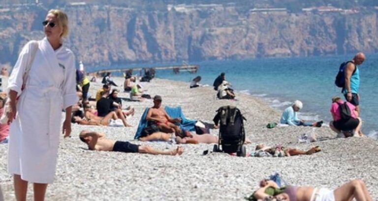 milyonlarca-calisani-ilgilendiriyor-seneye-14-gun-izinle-43-gun-tatil-mvp6ePhX.jpg