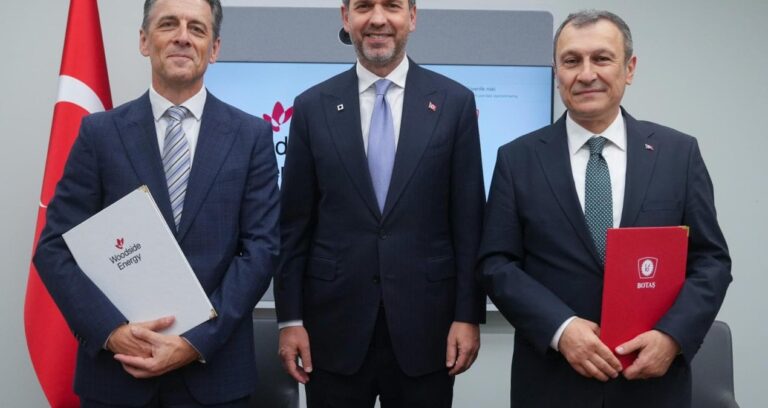 turkiye-abdli-mercuriadan-20-yil-dogalgaz-almak-icin-sozlesme-imzaladi-FJnbv2C9.jpg