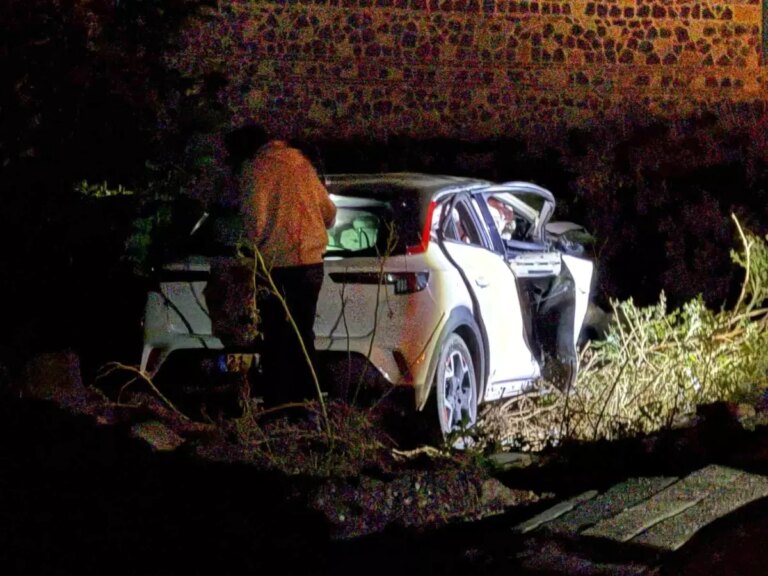 diyarbakirda uyusturucu surucusu kazaya neden oldu ARaP6Gbl.jpg