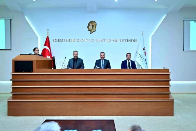 eskisehirde kadinin guclenmesi icin ilk toplanti yapildi D1QWb4bE.jpg