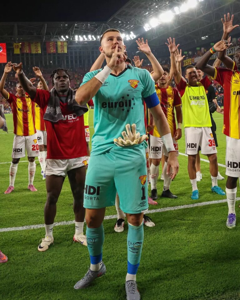 goztepe galatasaraya karsi savunma stratejisiyle cikiyor 4p3UVEVU.jpg