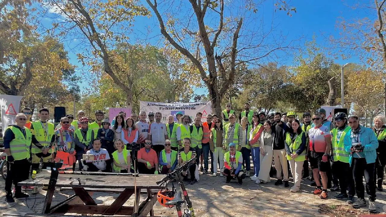 pedallar alzheimer icin cevrildi LxKdKPzT.jpg