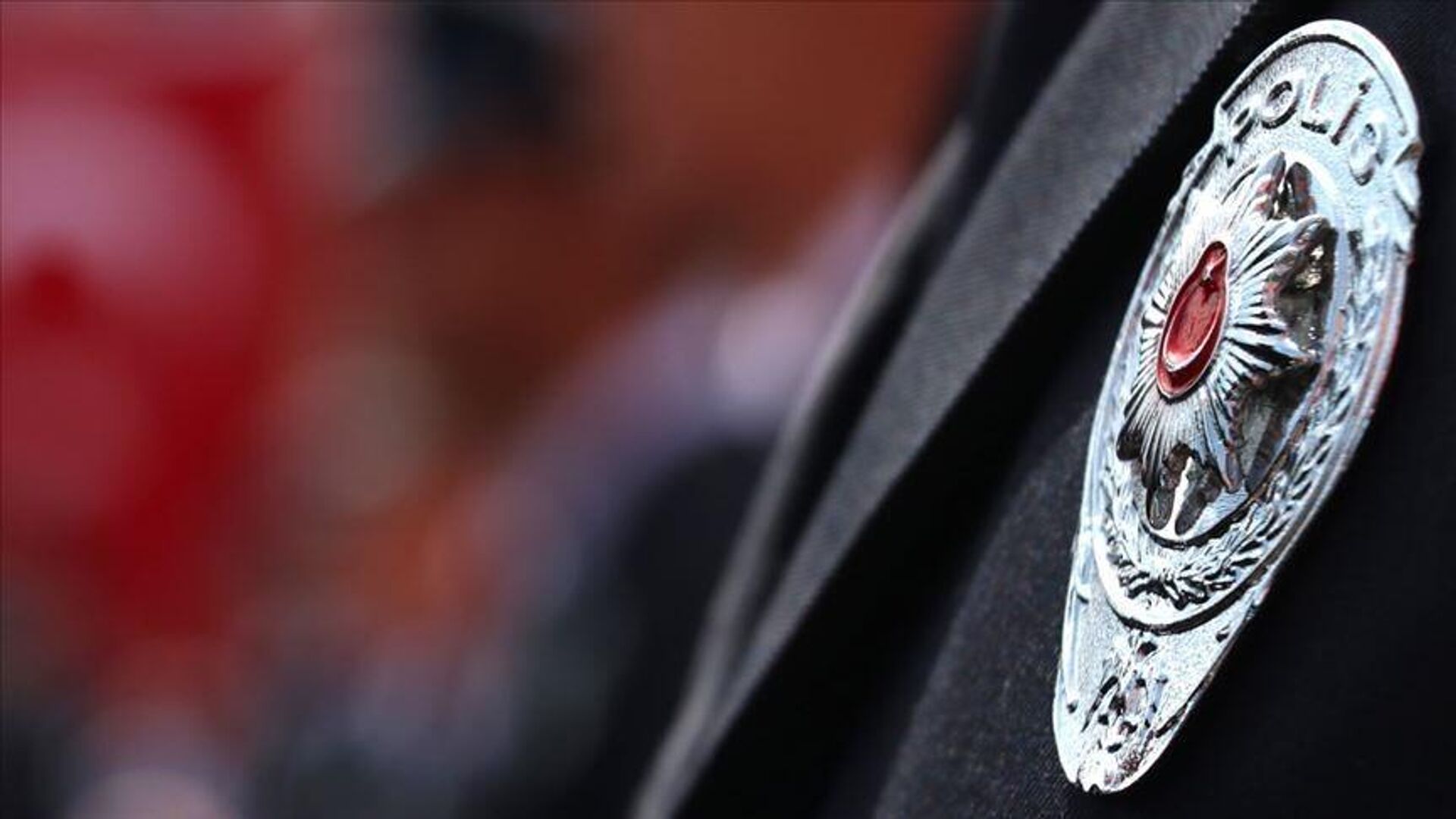 polislerin maas promosyonu ihalesinde en yuksek teklif belli oldu pjWQ2Gbr.jpg