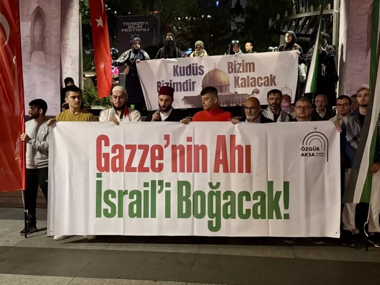trabzonda-israilin-gazzeye-saldirilari-protesto-edildi-RzxW4GEZ.jpg