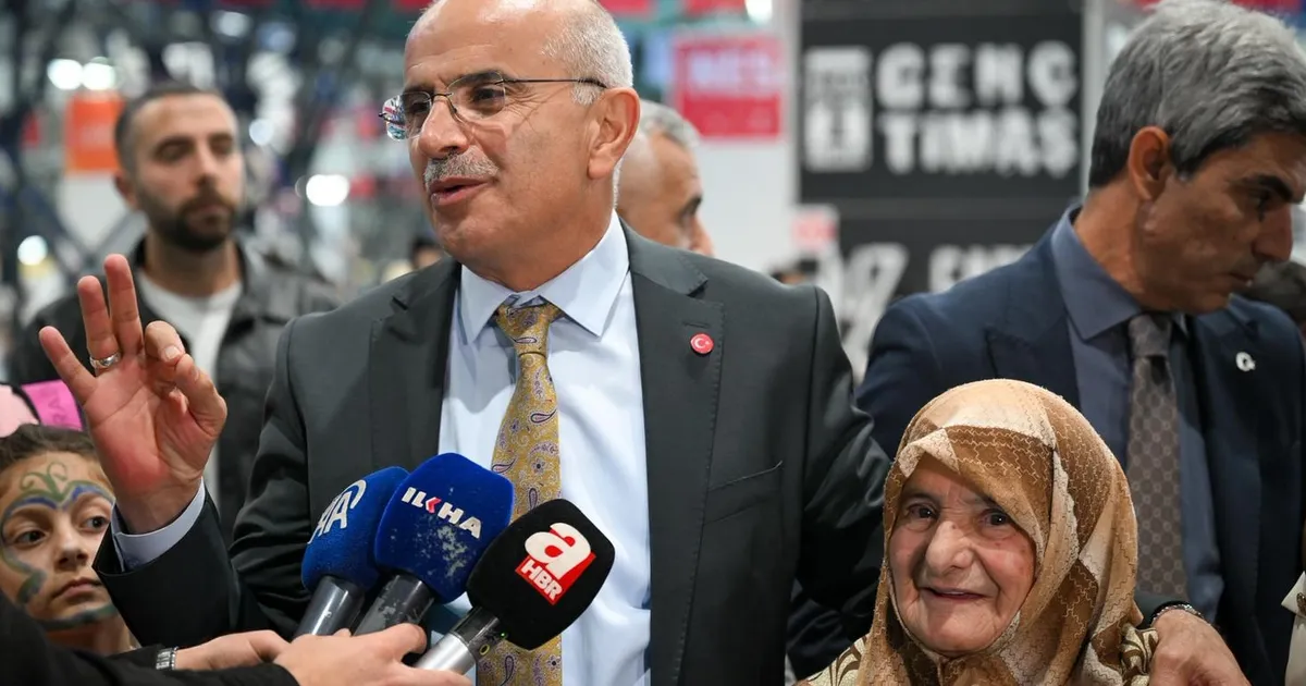 88 yasindaki emine teyze okumanin yasi olmadigini gosterdi b79tQkzf.webp