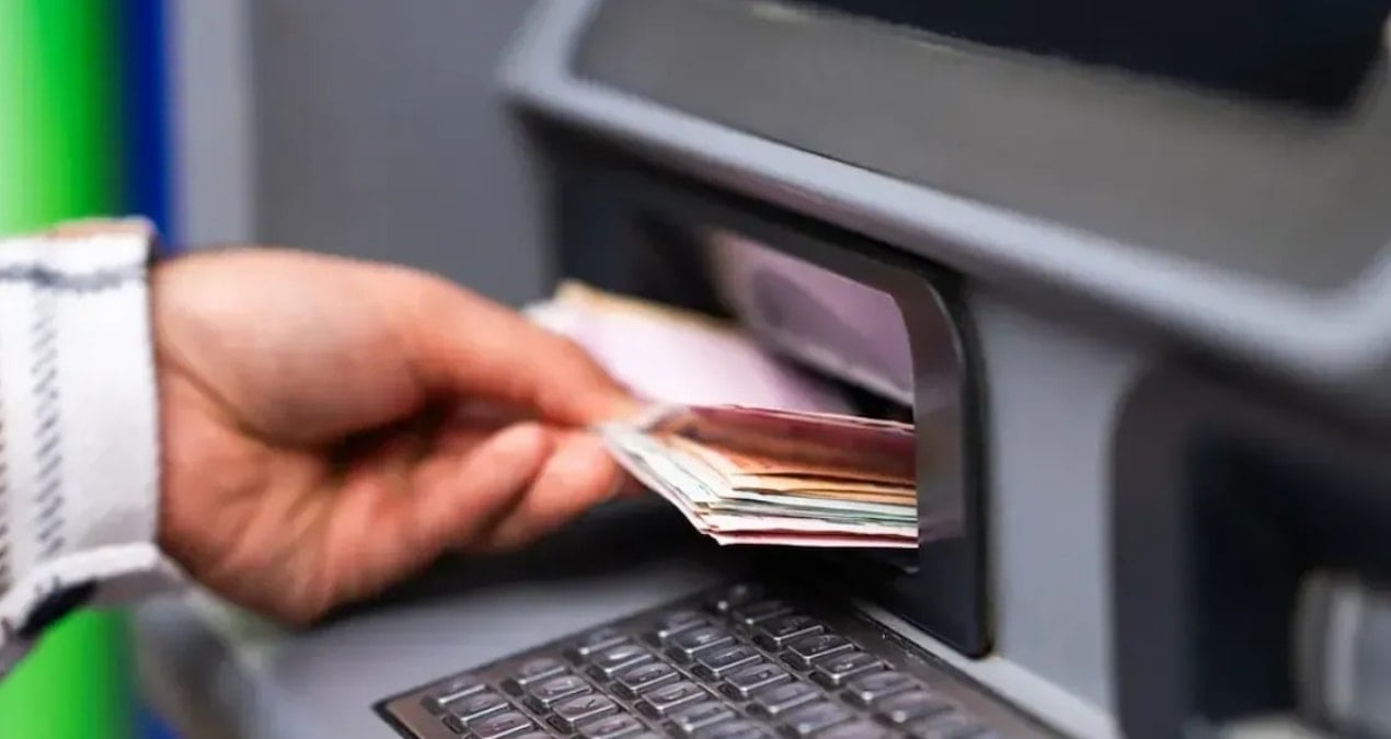 hesabina yanlislikla yatan 36 milyon tlyi geri vermedi UOOxs7zc.jpg