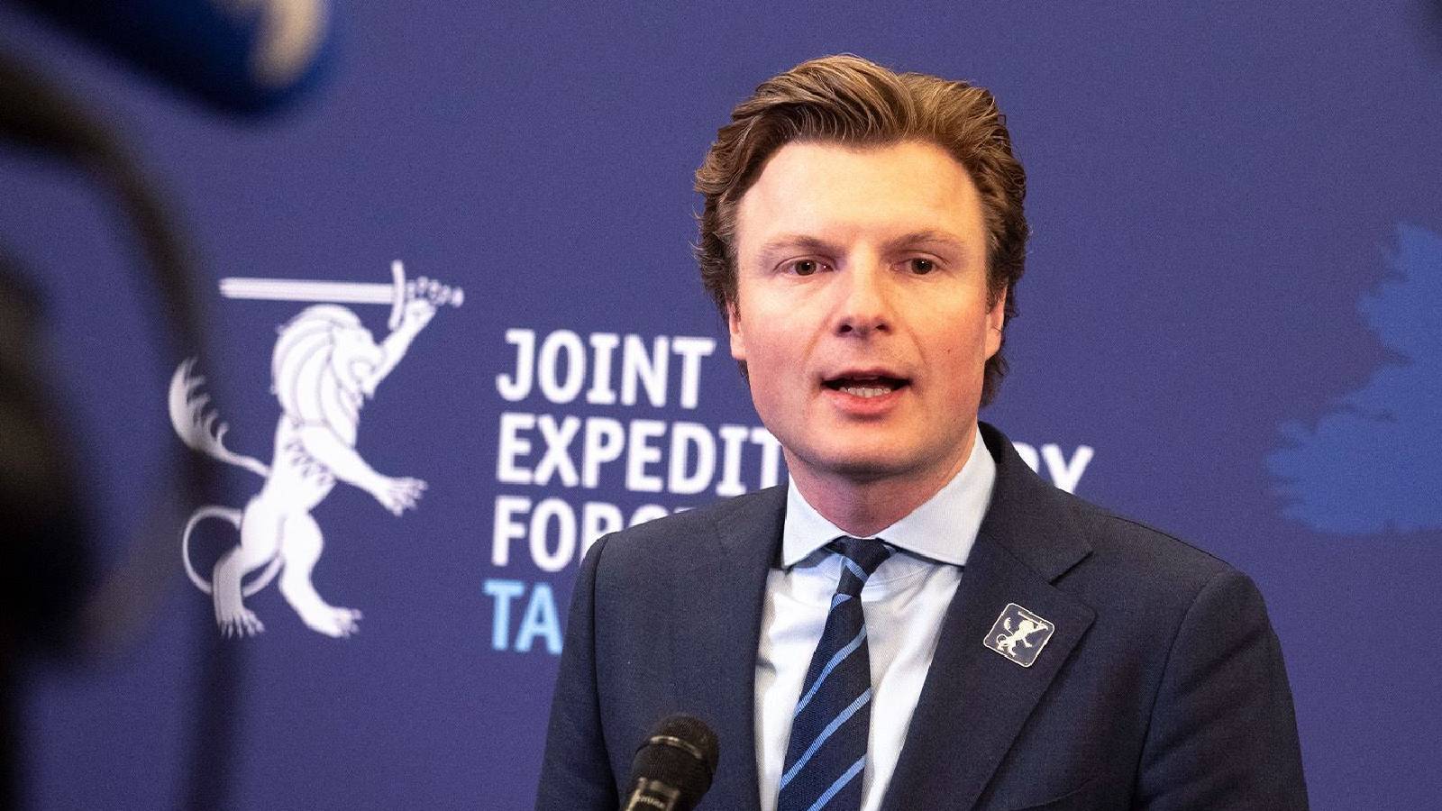 hollanda savunma bakani lubnan insani ve ekonomik alanlarda kapsamli destege ihtiyac duyuyor diyerek orduya 75 milyon dolarlik destek saglayacaklarini duyurdu kTUbnm9Z.jpg