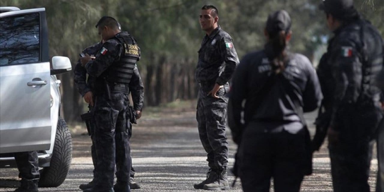 meksikada kartel ve polis catisti 13 olu z3pNW433.jpg