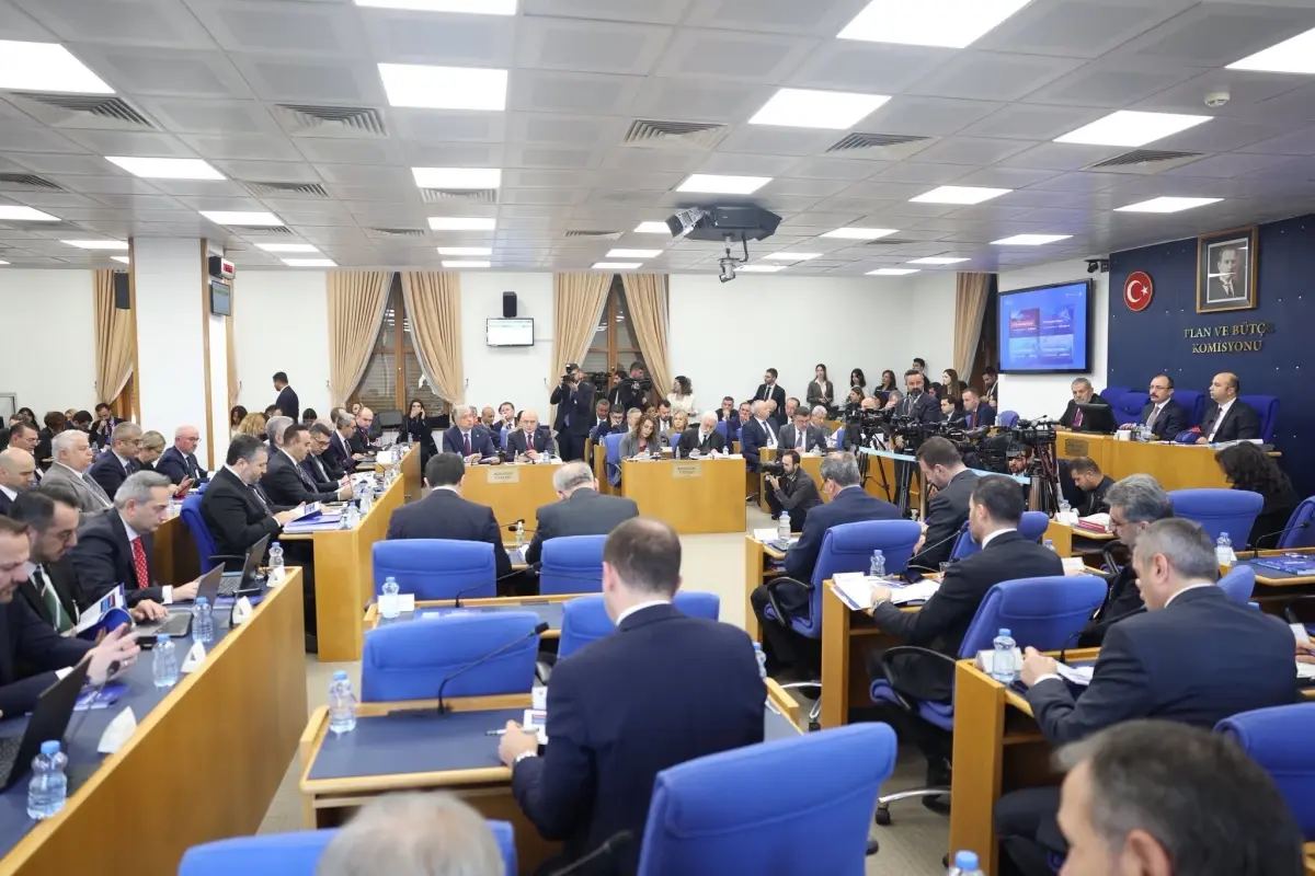 turkiye ekonomisi 20 ceyrektir buyuyor PHkUueDy.jpg