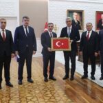 Yeniden Seçilen Türk Sağlık SEN Heyeti MEMİŞOĞLU’nu Zİyaret Etti