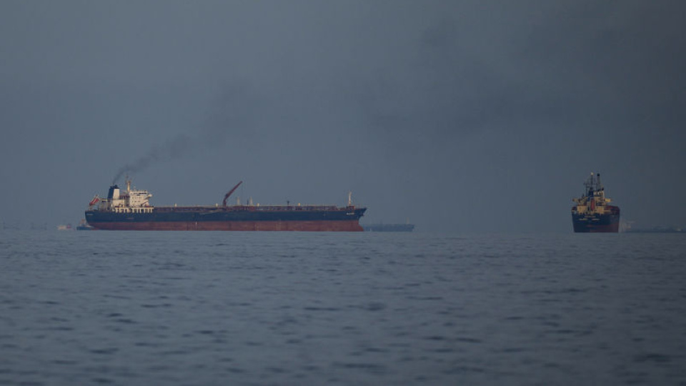 ablukalara-ragmen-hurmuzde-dikkat-ceken-trafik-wRhuuMkR