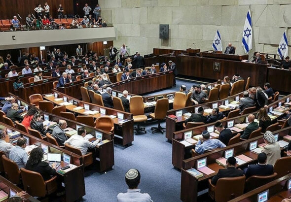israil-meclisinde-filistinli-milletvekiline-asiri-sagcilardan-mudahale-TKM7CgmG