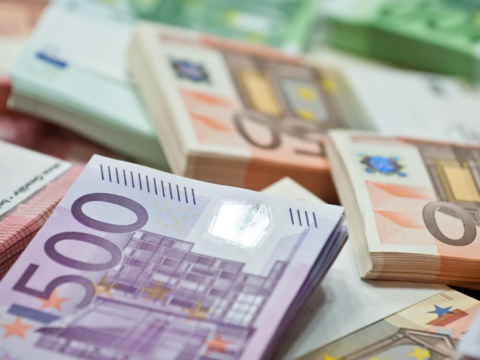 Dev sirket calisanlarina kesenin agzini acti herkese 20 bin euro prim dagitacak h31mcrOO